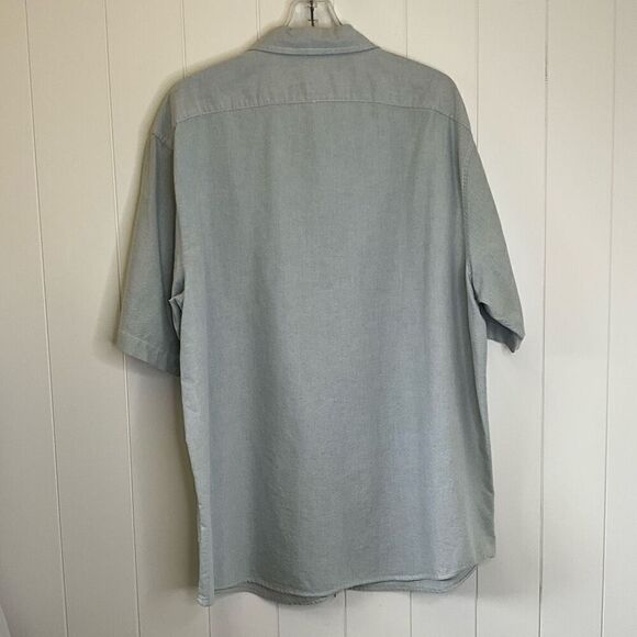 Calvin Klein Jeans Mens XL Hidden Button Front Shirt Light Blue Short Sleeves - Picture 6 of 12